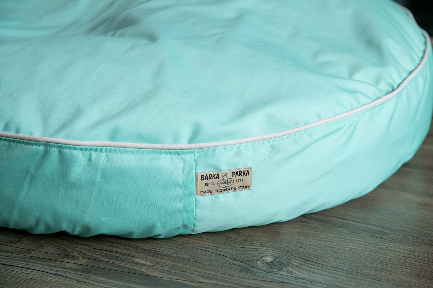 Barka Parka Dog Bed- Eau-de-nil and cream piping - Barka Parka Dog Beds