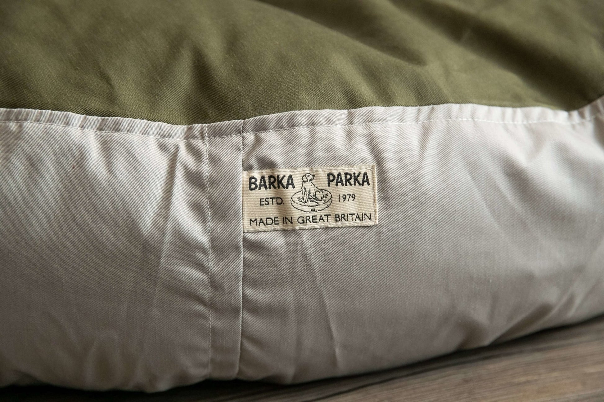 Barka Parka Dog Bed - Olive and sage - Barka Parka Dog Beds